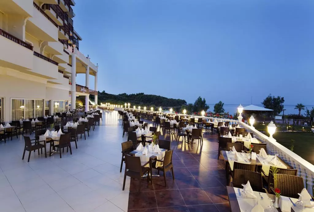 hotel justiniano deluxe alanya_shabavizparvaz_11.jpg